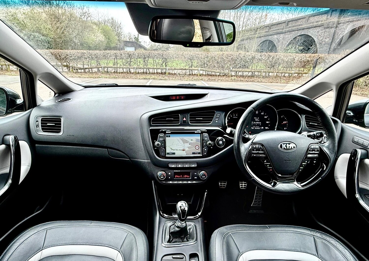 Used Kia Ceed 2014 for sale - 77997368: Photo 21