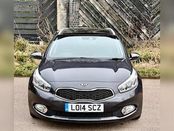 Used Kia Ceed 2014 for sale - 77997368: Photo