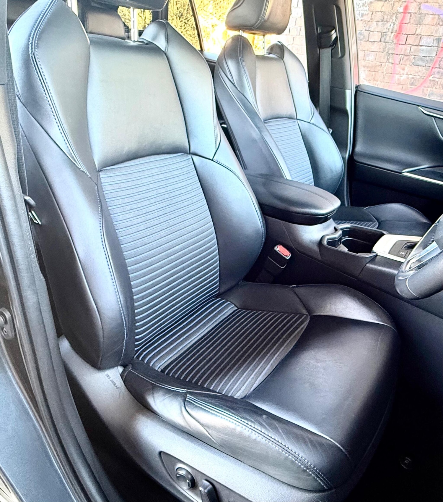 Used Toyota RAV4 2020 for sale - 77997365: Photo 26