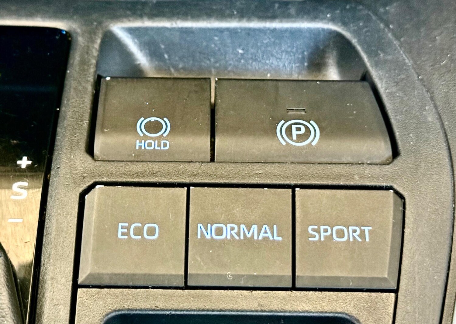 Used Toyota RAV4 2020 for sale - 77997365: Photo 35