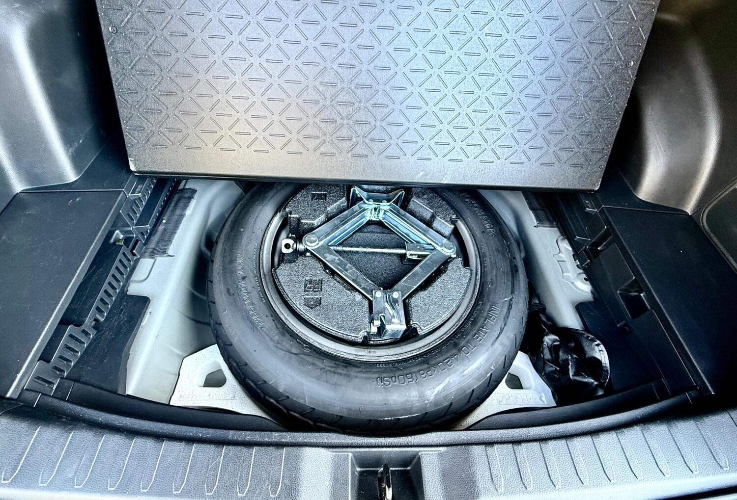 Used Toyota RAV4 2020 for sale - 77997365: Photo 48