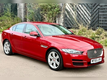 Used Jaguar XE 2016 for sale - 78136232: Photo