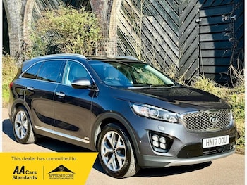 Used Kia Sorento 2017 for sale - 77997359: Photo