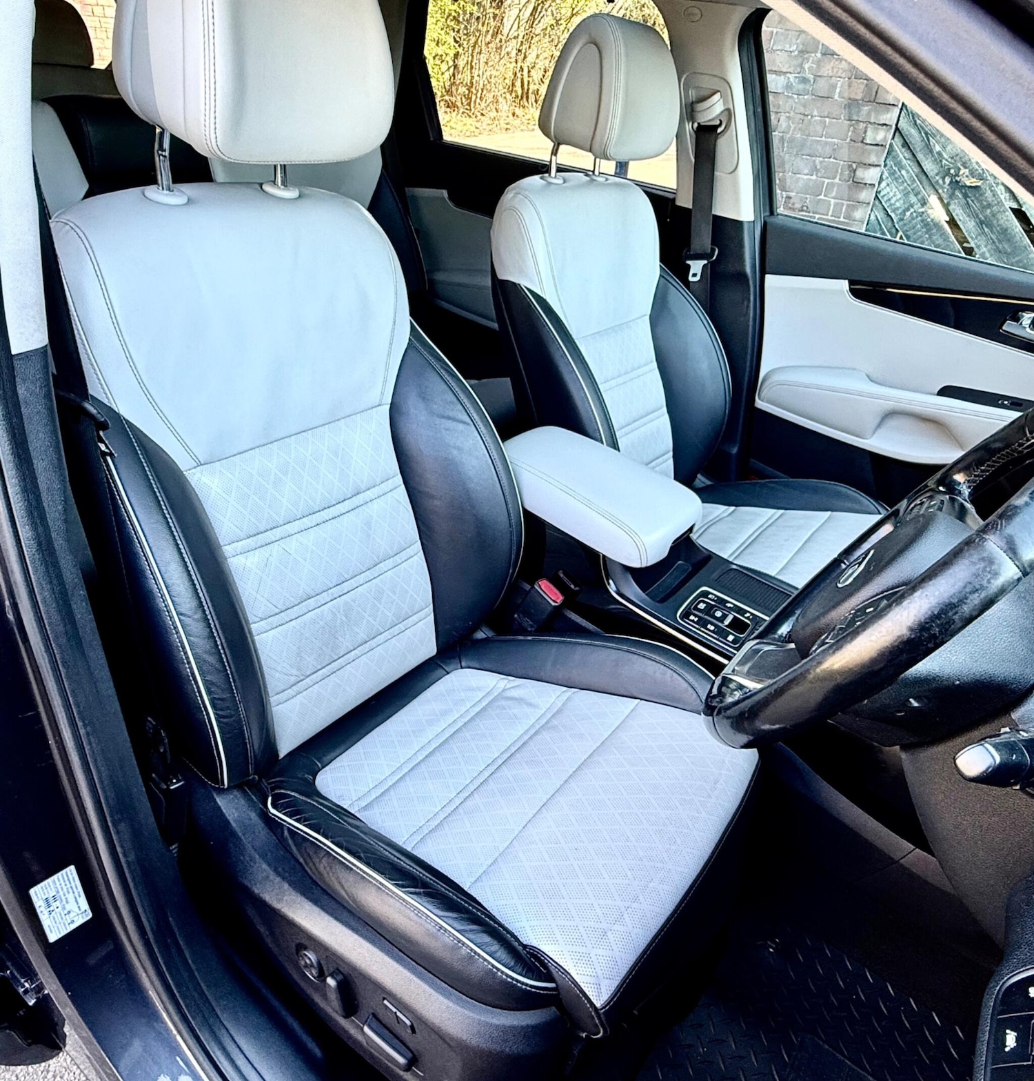 Used Kia Sorento 2017 for sale - 77997359: Photo 27