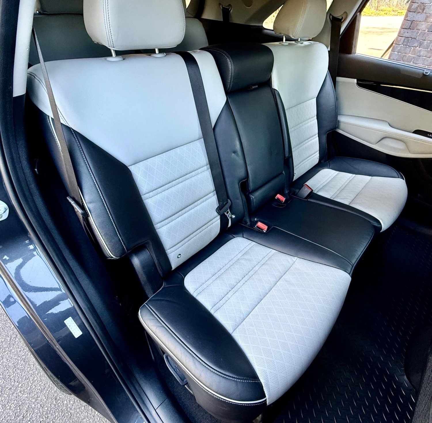 Used Kia Sorento 2017 for sale - 77997359: Photo 28