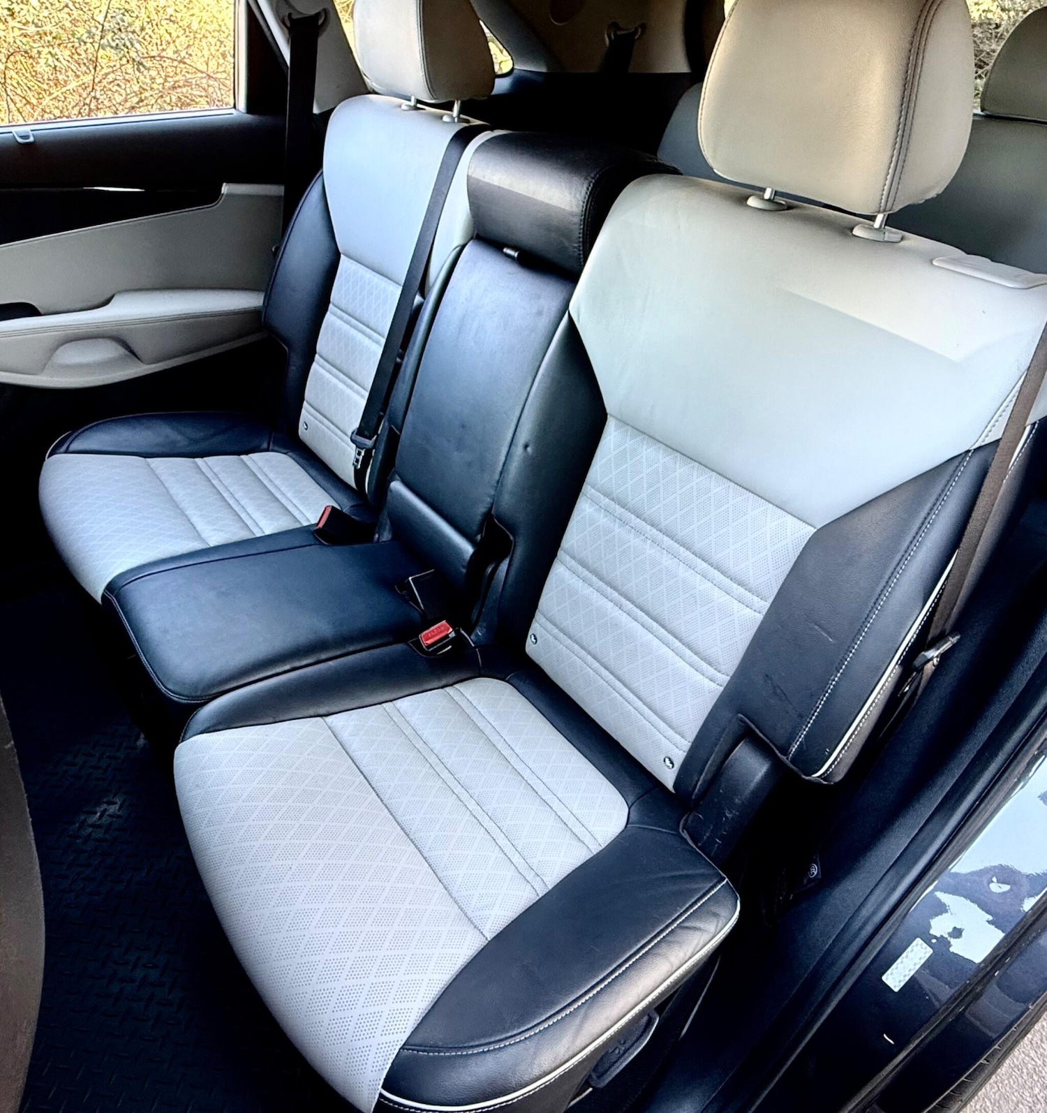 Used Kia Sorento 2017 for sale - 77997359: Photo 31