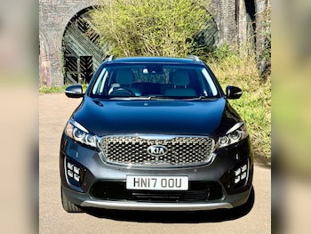 Used Kia Sorento 2017 for sale - 77997359: Photo