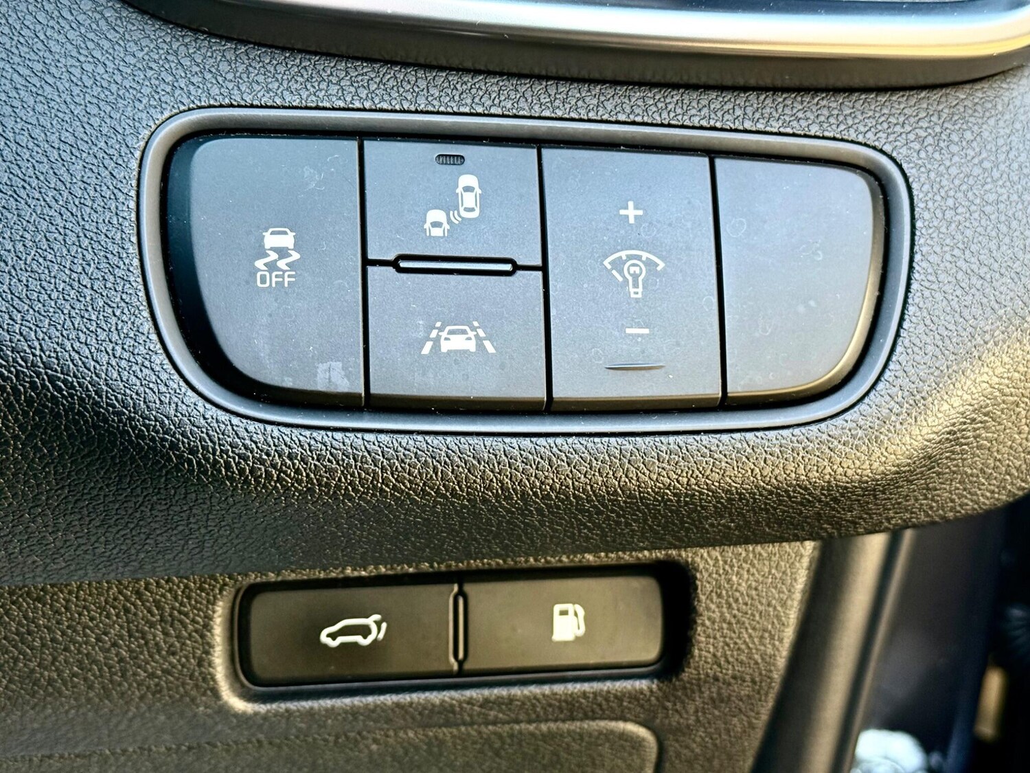 Used Kia Sorento 2017 for sale - 77997359: Photo 61