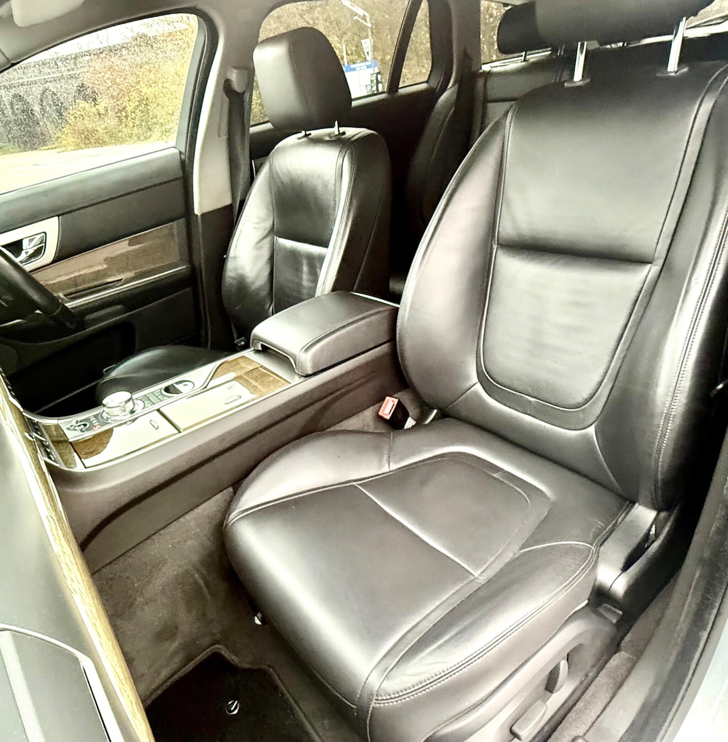 Used Jaguar XF 2013 for sale - 76742956: Photo 24