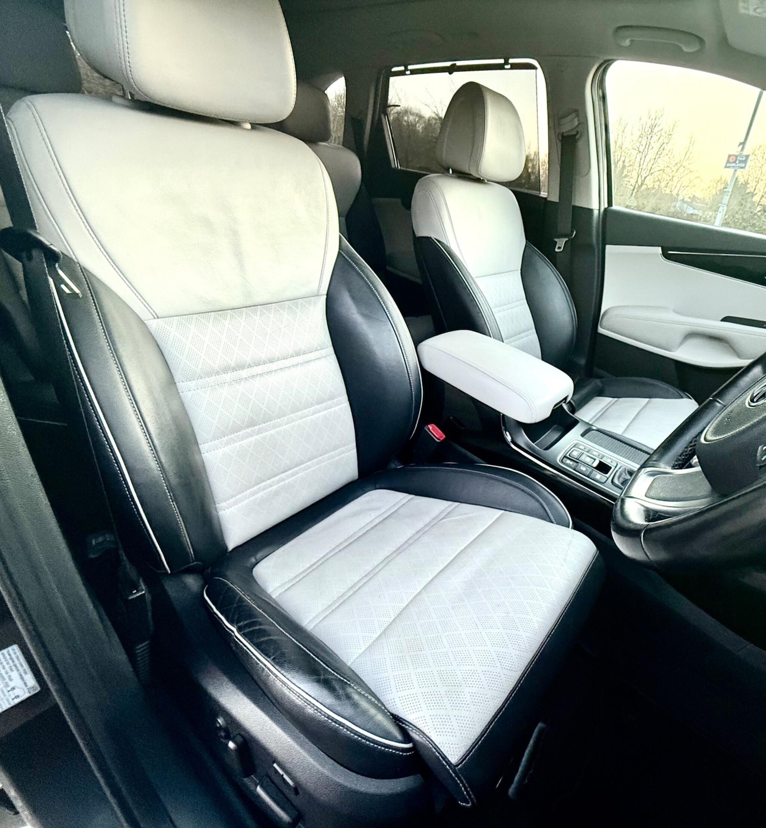 Used Kia Sorento 2016 for sale - 76898577: Photo 24