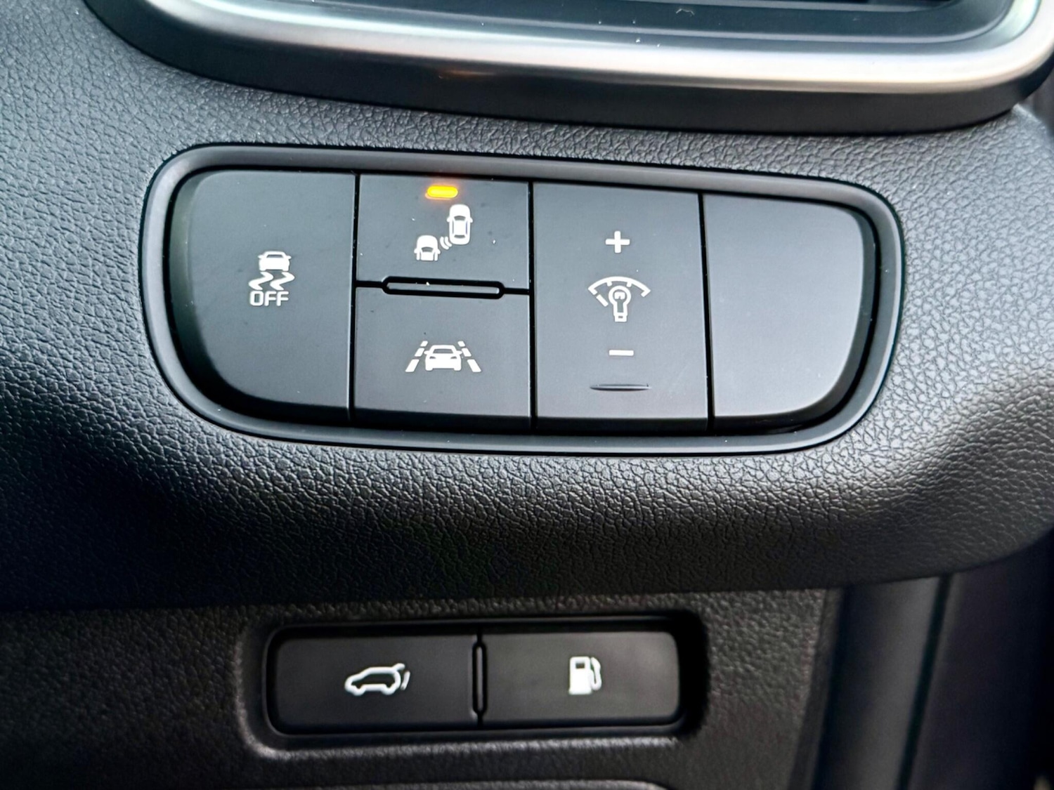 Used Kia Sorento 2016 for sale - 76898577: Photo 36