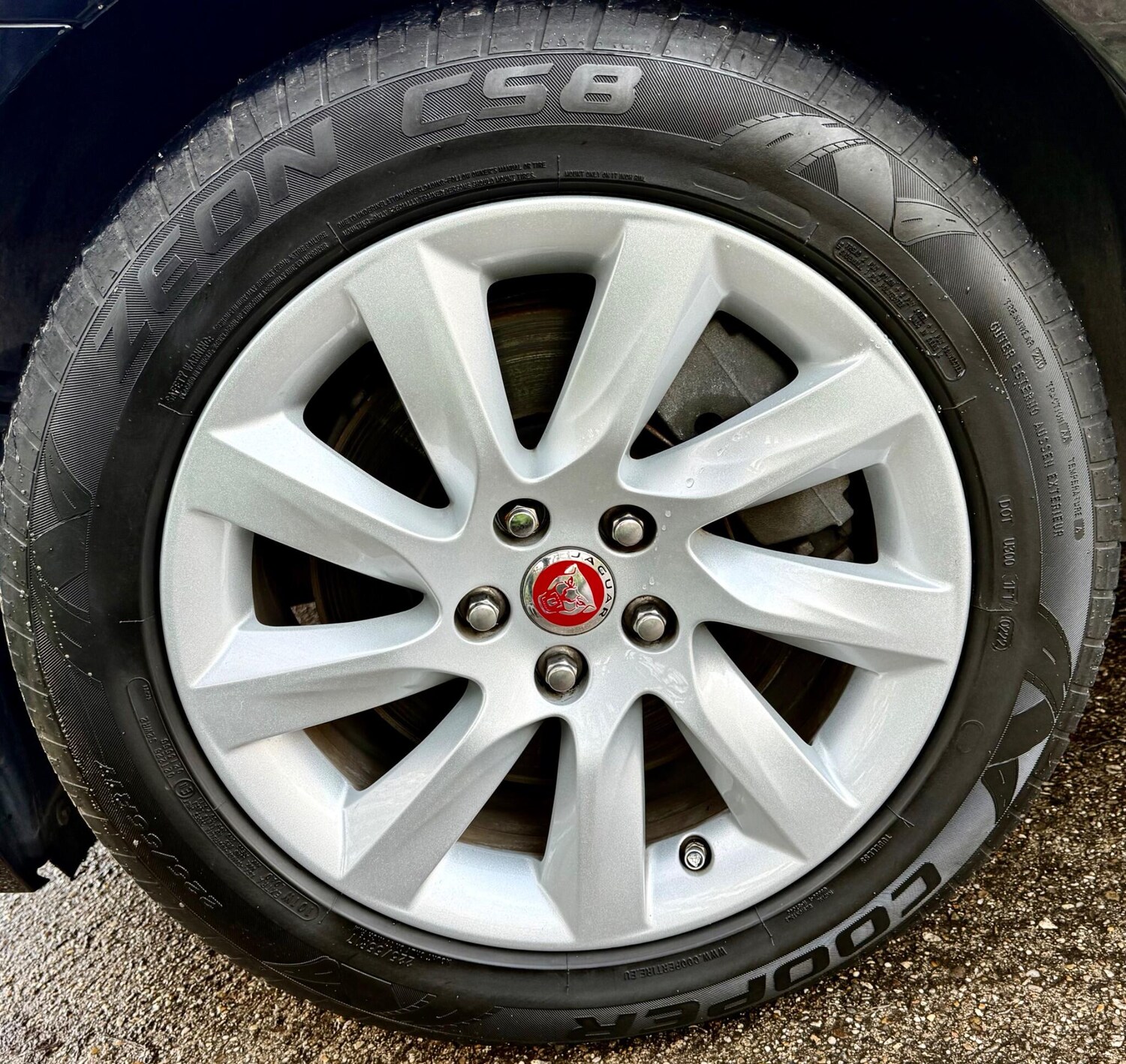 Used Jaguar XF 2018 for sale - 77997360: Photo 16