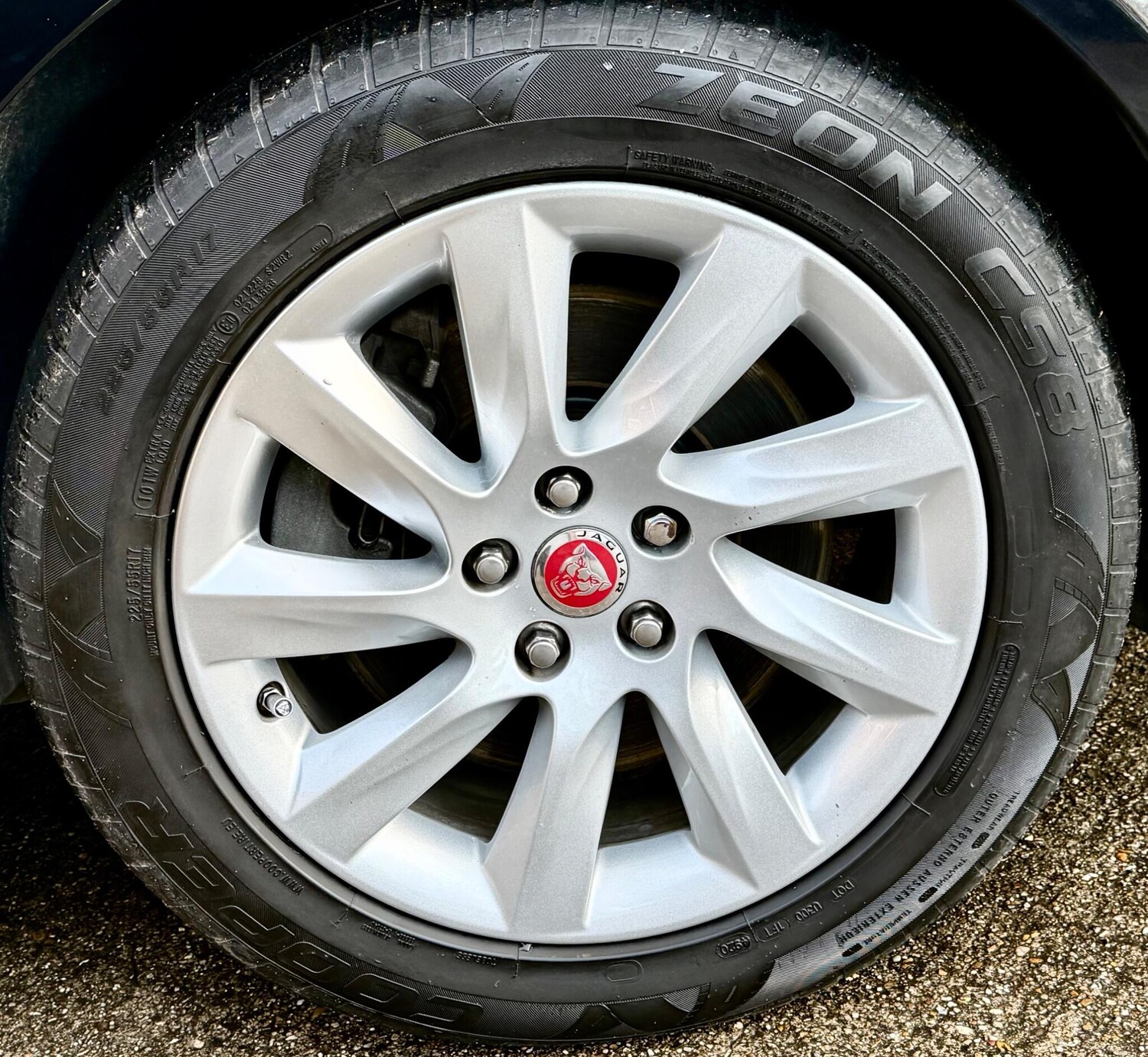 Used Jaguar XF 2018 for sale - 77997360: Photo 17