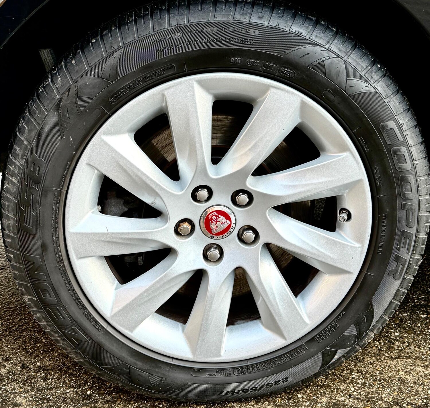 Used Jaguar XF 2018 for sale - 77997360: Photo 18