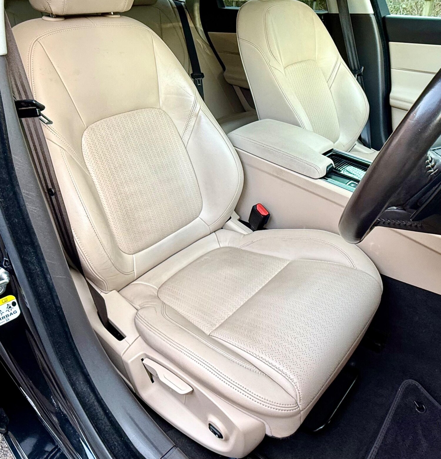 Used Jaguar XF 2018 for sale - 77997360: Photo 26