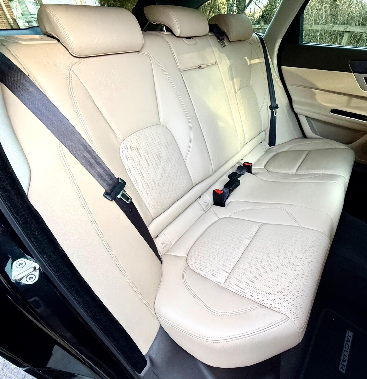 Used Jaguar XF 2018 for sale - 77997360: Photo 27