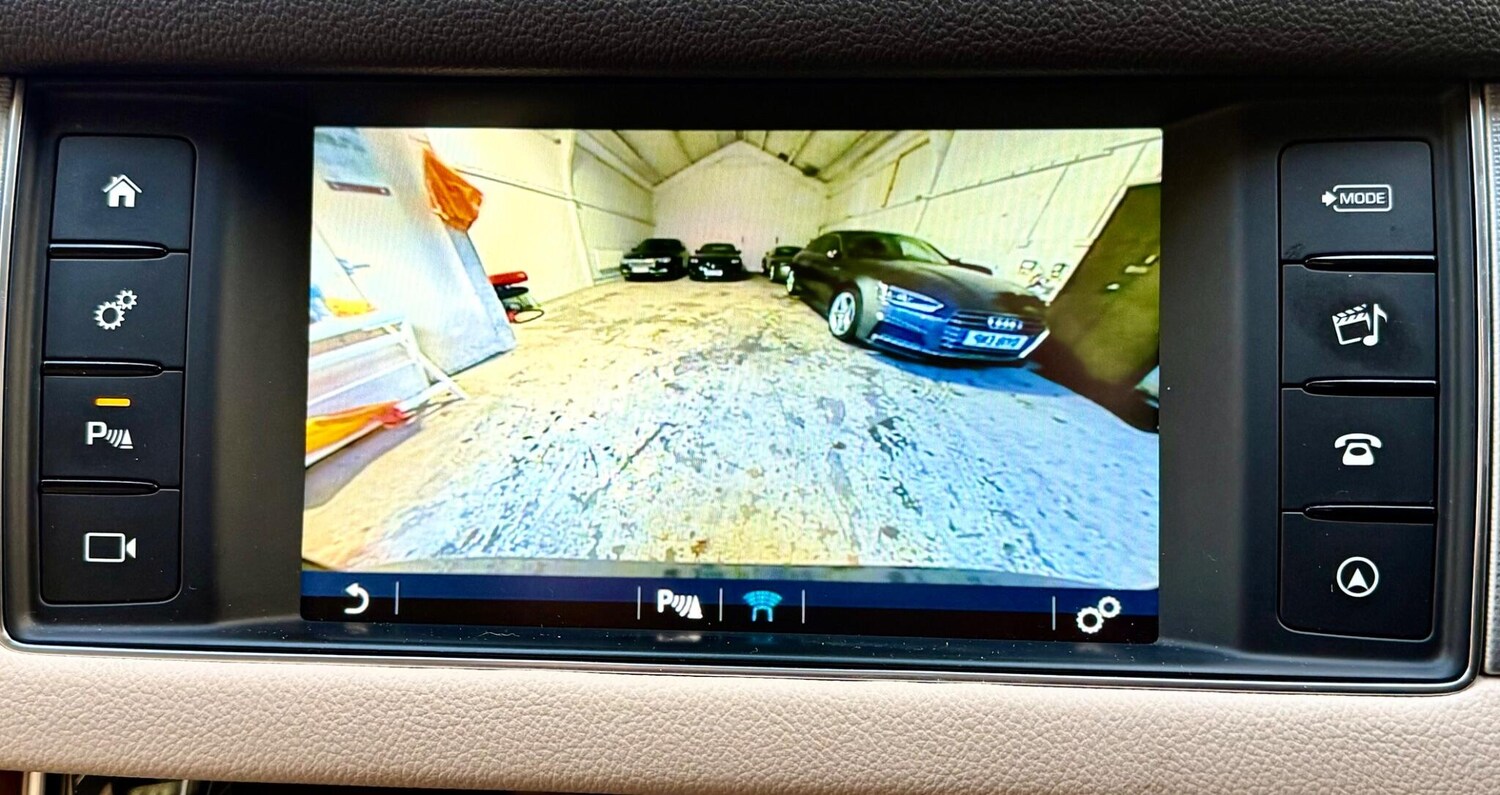 Used Jaguar XF 2018 for sale - 77997360: Photo 44