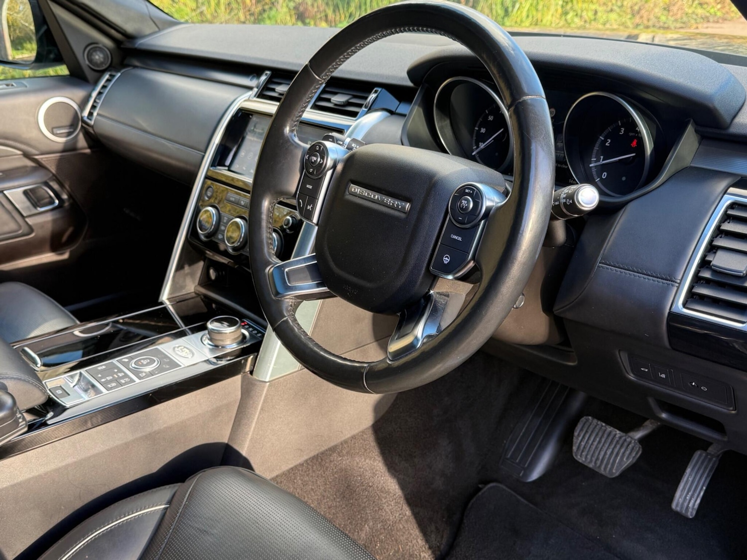 Used Land Rover Discovery 2017 for sale - 76772098: Photo 17