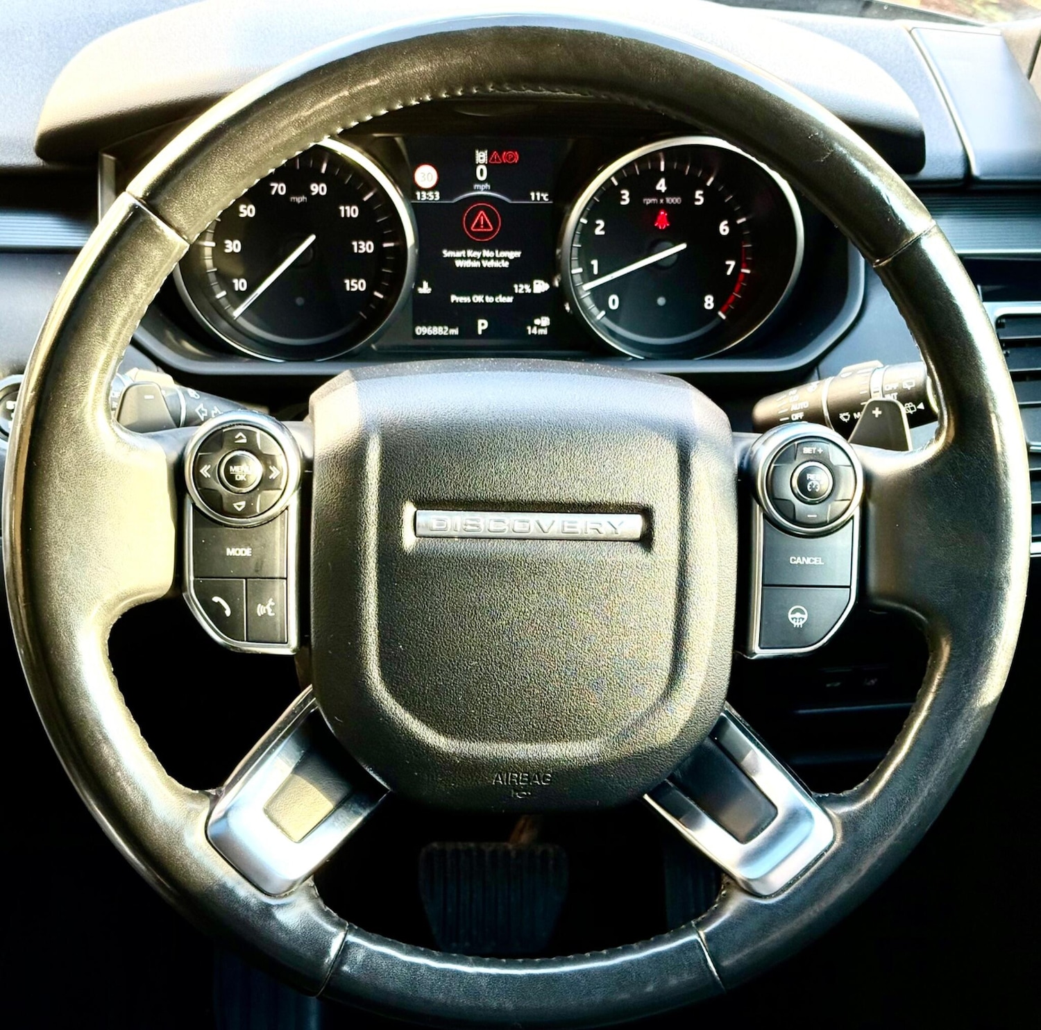 Used Land Rover Discovery 2017 for sale - 76772098: Photo 19