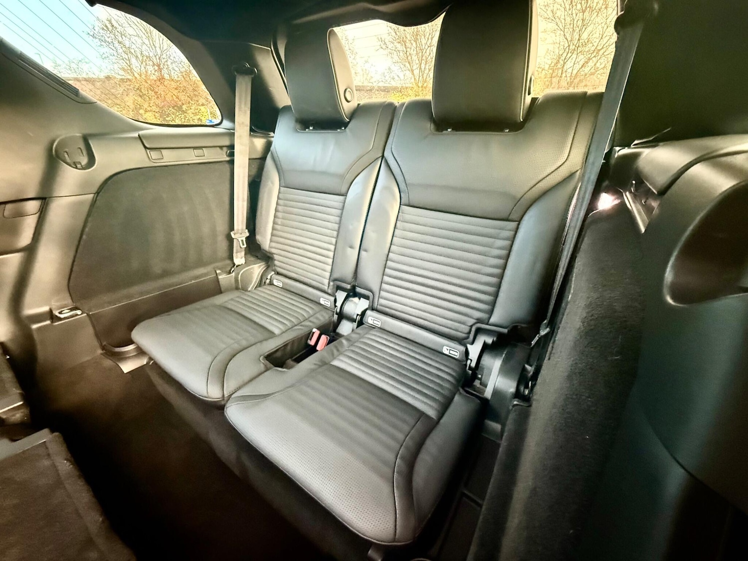 Used Land Rover Discovery 2017 for sale - 76772098: Photo 32