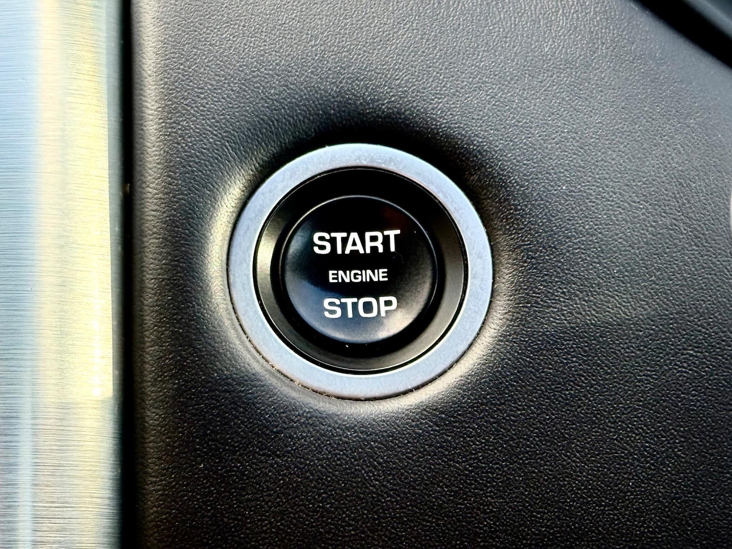 Used Land Rover Discovery 2017 for sale - 76772098: Photo 35