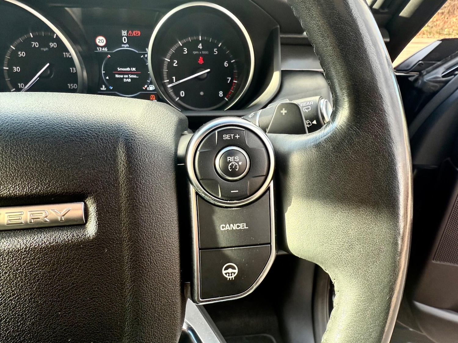 Used Land Rover Discovery 2017 for sale - 76772098: Photo 38