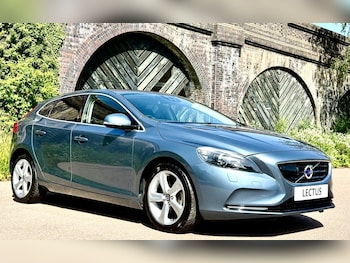 Used Volvo V40 2014 for sale - 78999166: Photo