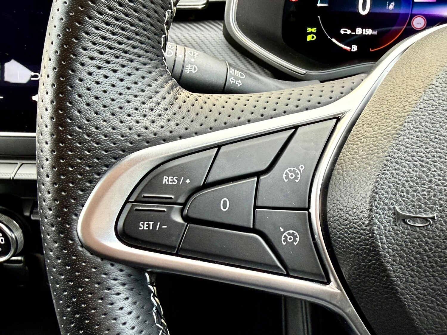 Used Renault Clio 2023 for sale - 77997354: Photo 36