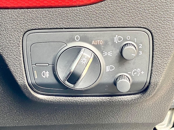 Used Audi Q2 for sale - 76213957: Photo 40