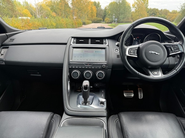 Used Jaguar E-Pace 2018 for sale - 76307115: Photo 17