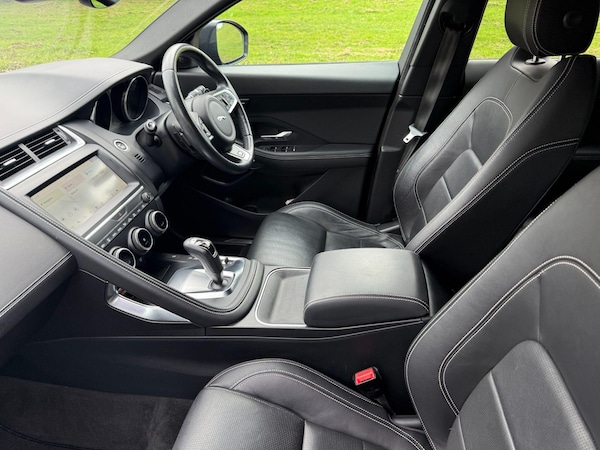 Used Jaguar E-Pace 2018 for sale - 76307115: Photo 36
