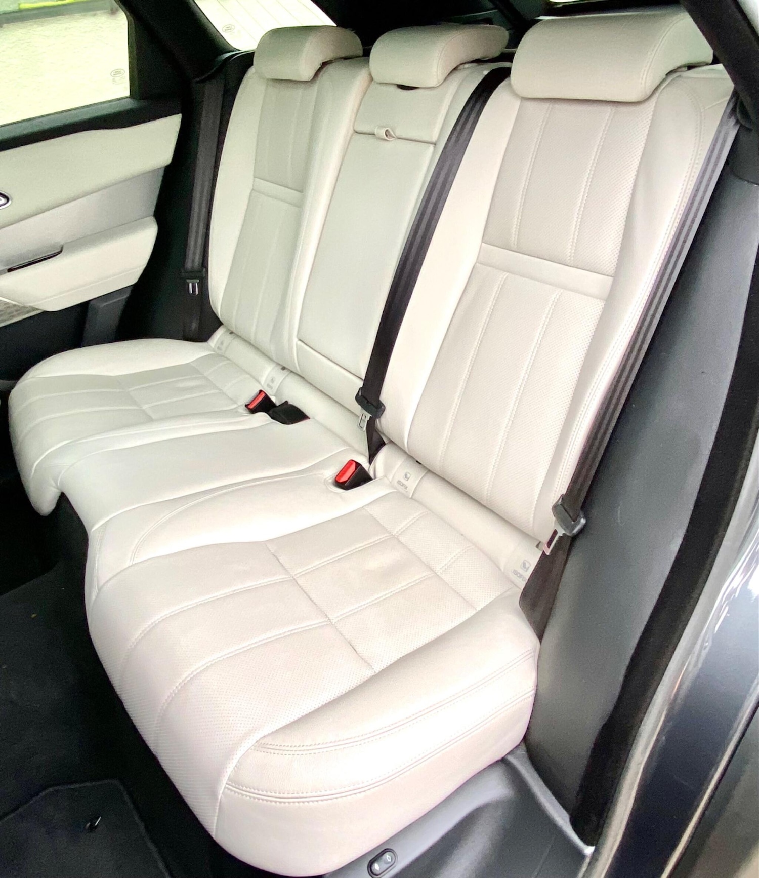Used Land Rover Range Rover Velar 2017 for sale - 76215586: Photo 25