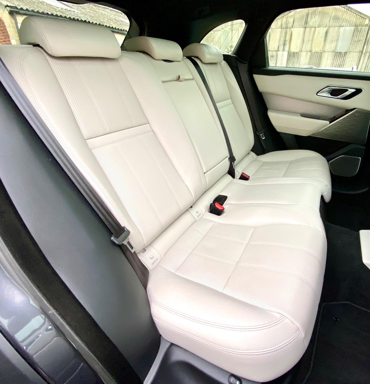 Used Land Rover Range Rover Velar 2017 for sale - 76215586: Photo 26