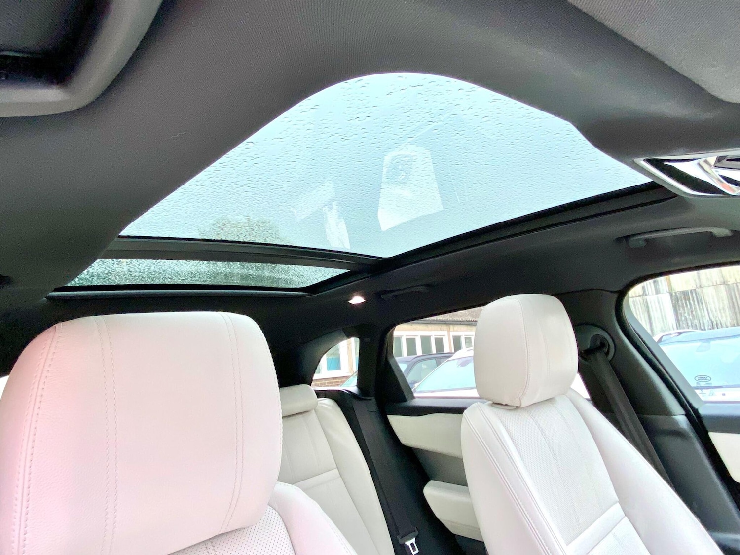 Used Land Rover Range Rover Velar 2017 for sale - 76215586: Photo 30