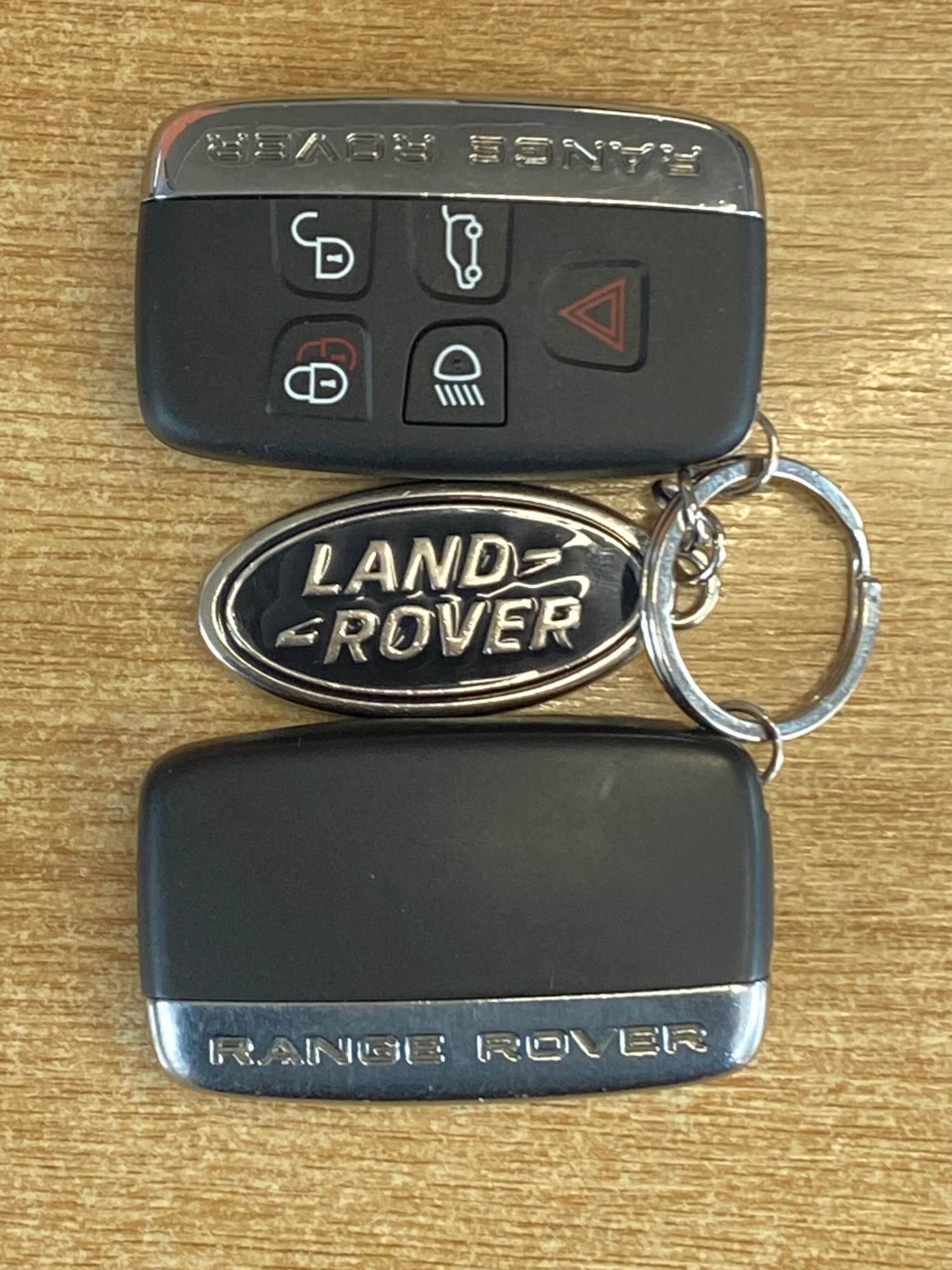 Used Land Rover Range Rover Velar 2017 for sale - 76215586: Photo 32