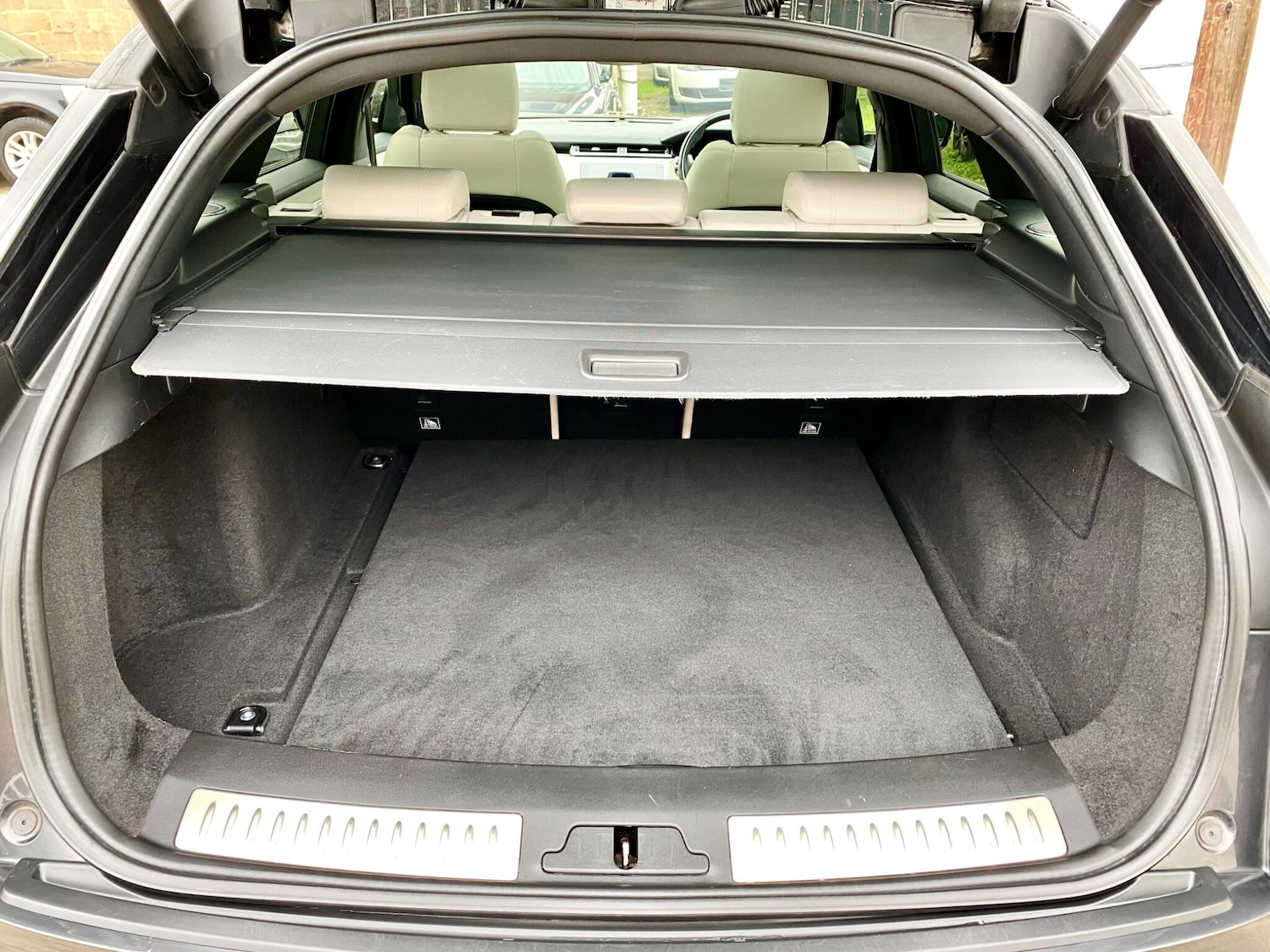 Used Land Rover Range Rover Velar 2017 for sale - 76215586: Photo 51