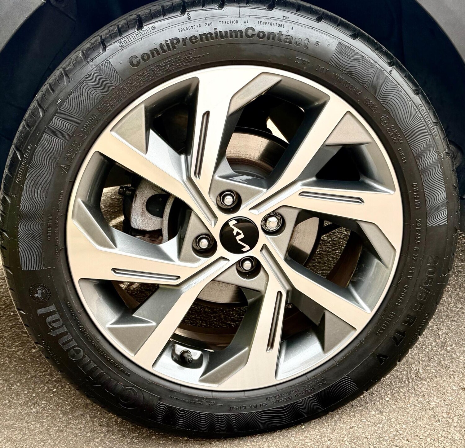 Used Kia Stonic 2023 for sale - 77997356: Photo 15