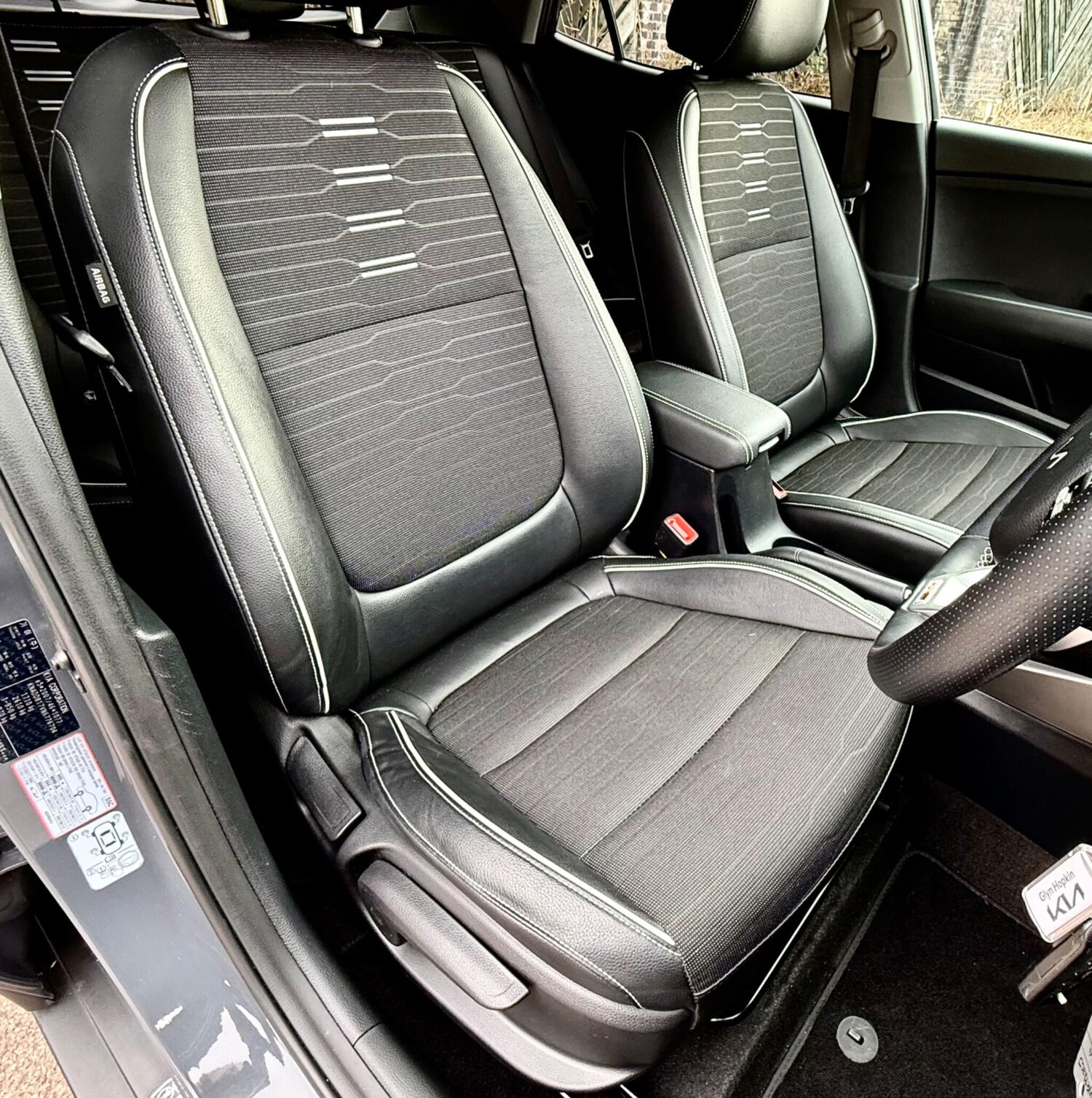 Used Kia Stonic 2023 for sale - 77997356: Photo 20