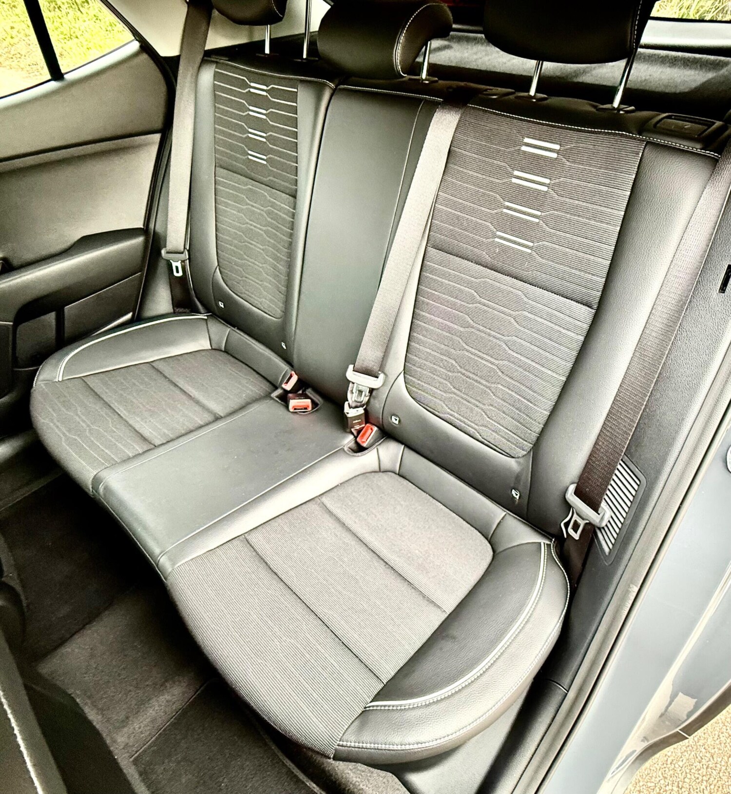 Used Kia Stonic 2023 for sale - 77997356: Photo 23