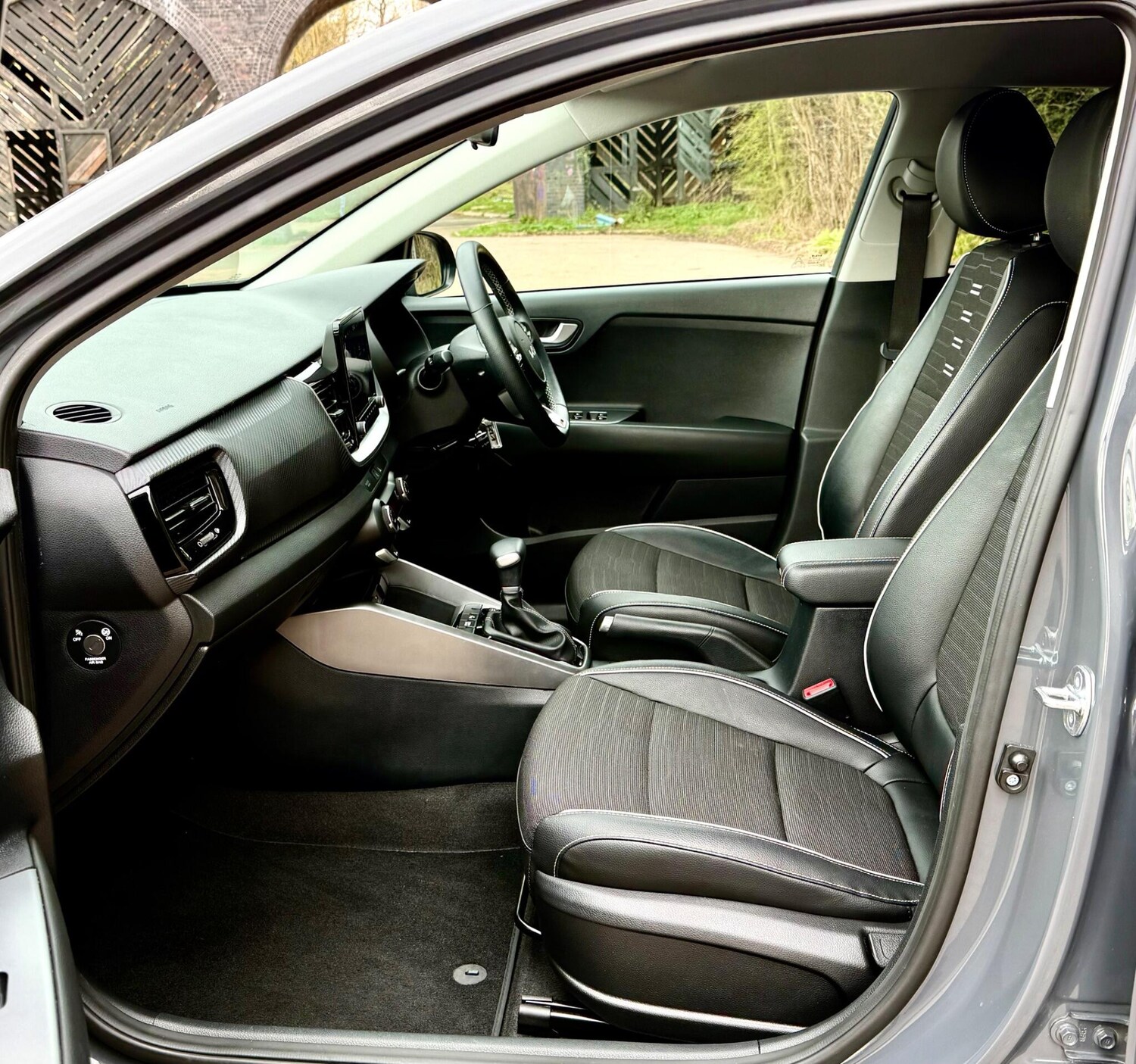 Used Kia Stonic 2023 for sale - 77997356: Photo 27