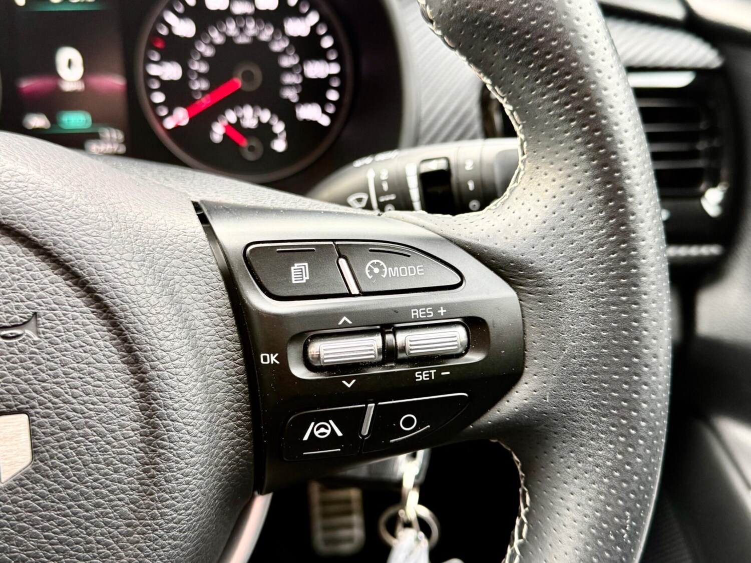 Used Kia Stonic 2023 for sale - 77997356: Photo 37