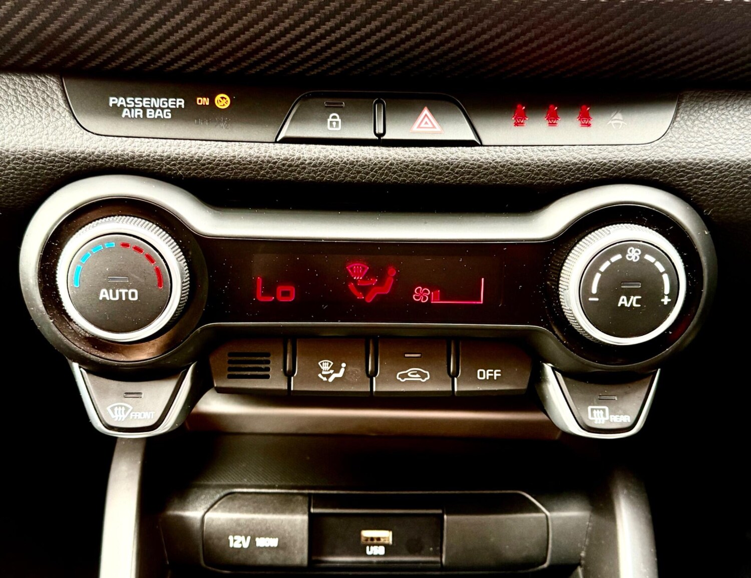 Used Kia Stonic 2023 for sale - 77997356: Photo 41