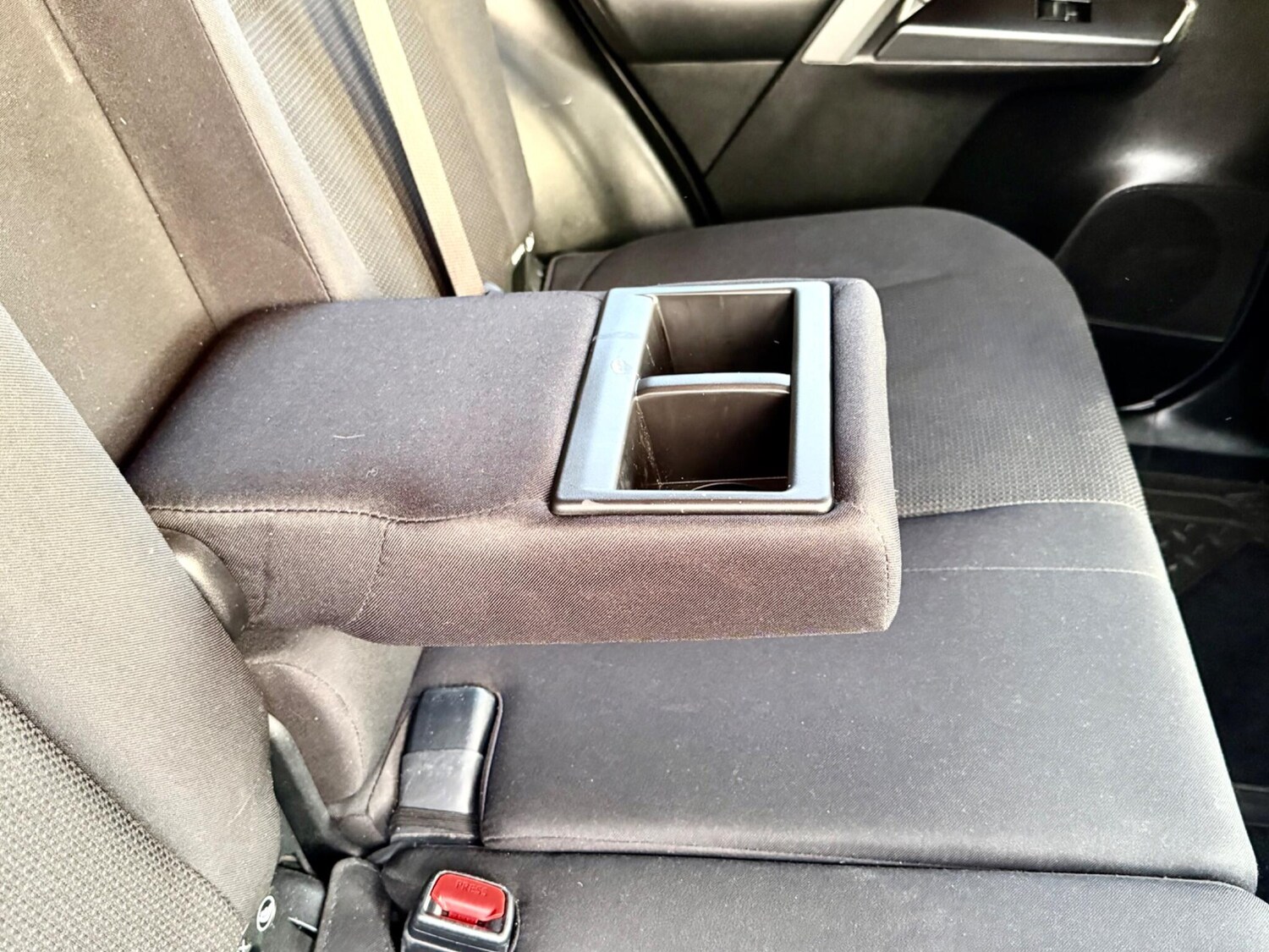 Used Toyota RAV4 2016 for sale - 77997366: Photo 26