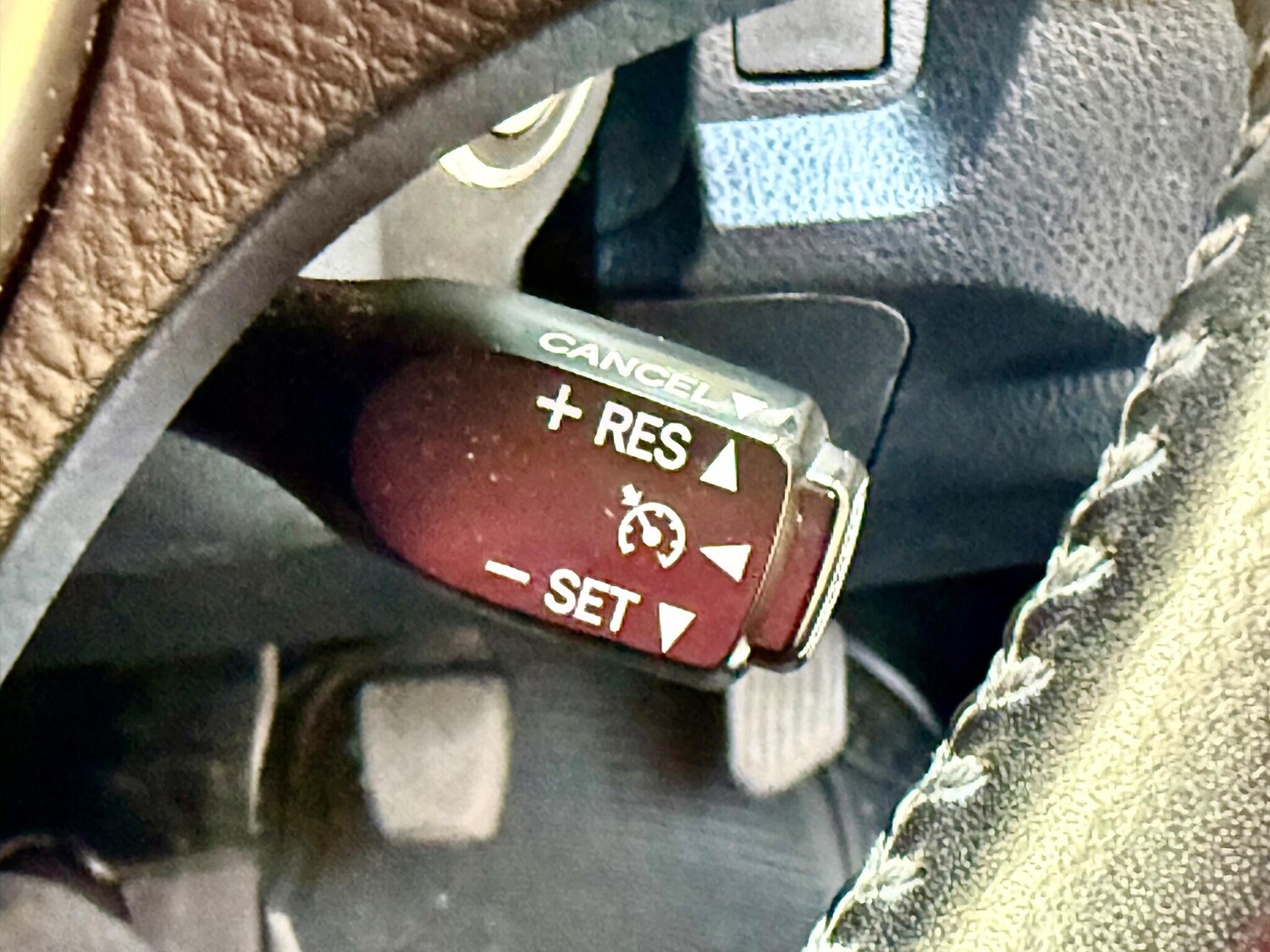 Used Toyota RAV4 2016 for sale - 77997366: Photo 34