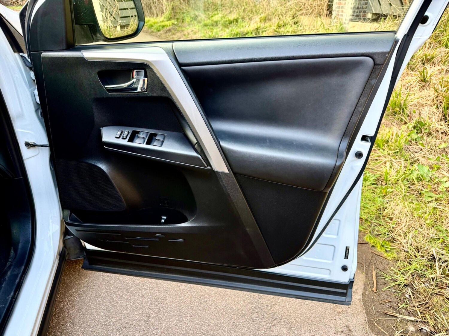 Used Toyota RAV4 2016 for sale - 77997366: Photo 36