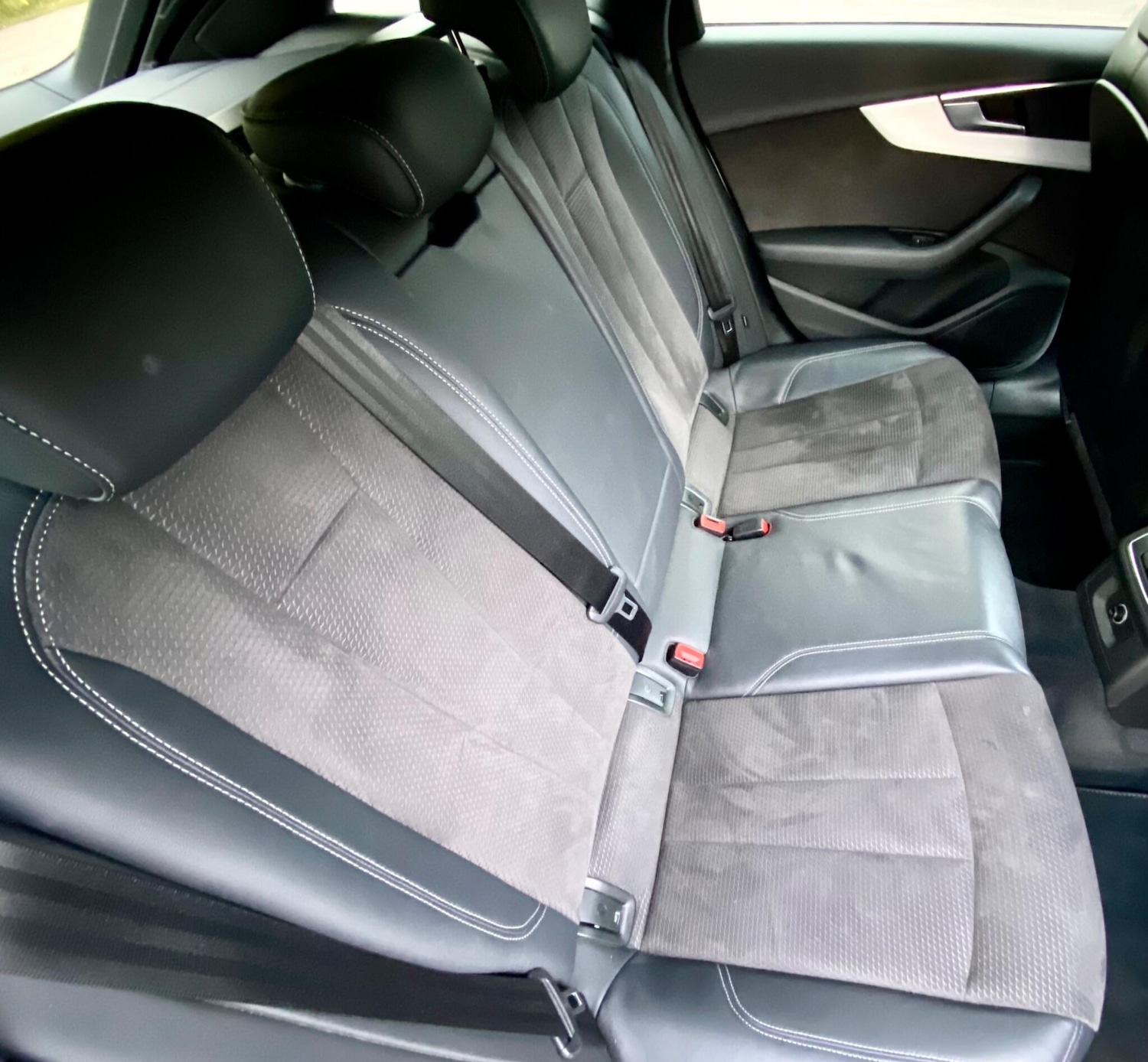 Used Audi A4 Avant 2017 for sale - 76440669: Photo 27