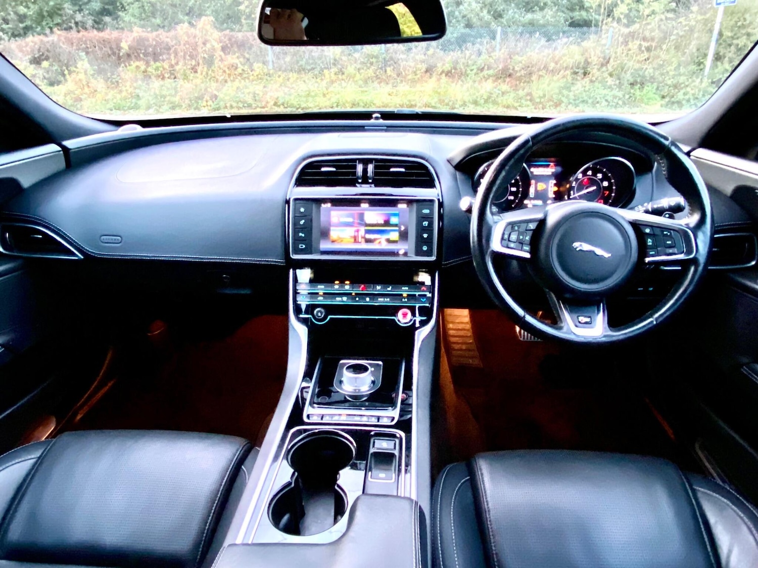 Used Jaguar XE 2016 for sale - 76370200: Photo 27