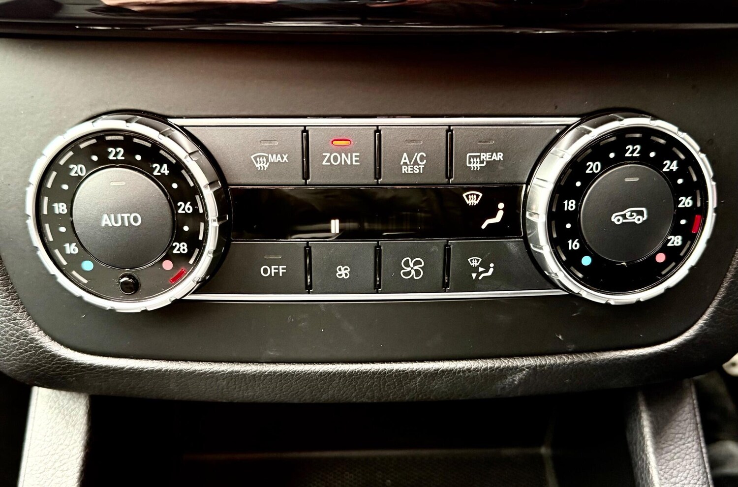 Used Mercedes-Benz GLE for sale - 77997363: Photo 47