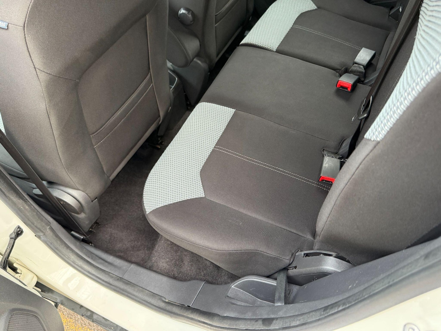 Used Ford Ecosport 2015 for sale - 76239258: Photo 21