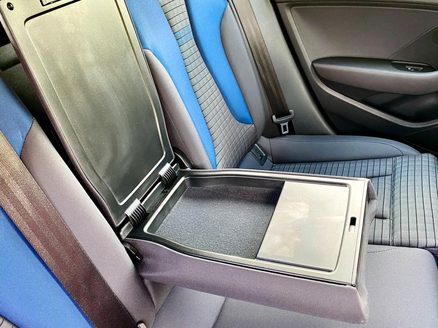 Used Audi A3 2015 for sale - 76993286: Photo 25